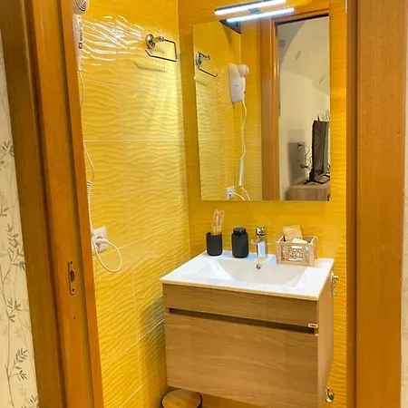 Michy M'house Apartment Naples